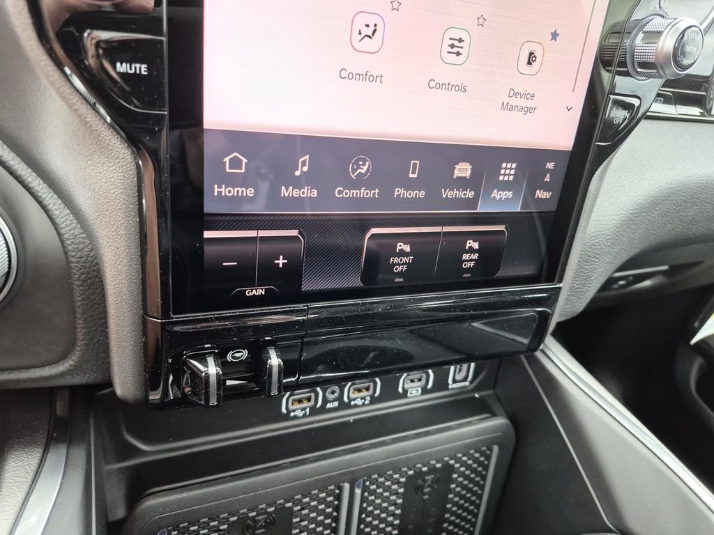 New 2026 RAM 1500 Laramie AWD/4WD image 27