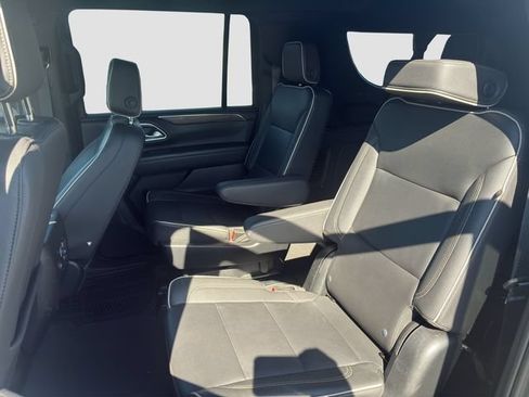 Used 2023 Chevrolet Suburban Premier AWD/4WD image 14