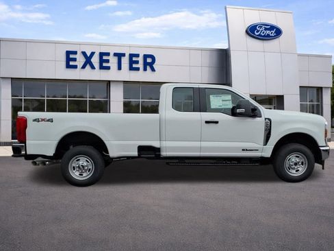New 2026 Ford F250 XL w/ XL Chrome Package image 2