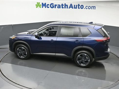 Used 2025 Nissan Rogue SV AWD/4WD image 24
