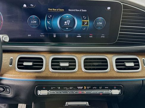 Used 2020 Mercedes-Benz GLS 450 4MATIC image 16