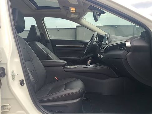 Used 2019 Nissan Altima 2.5 SL FWD image 28
