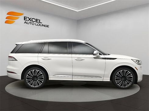 Used 2020 Lincoln Aviator Black Label w/ Dynamic Handling Package image 6