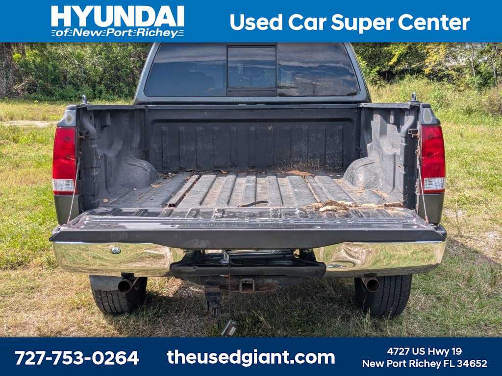 Used 2004 Nissan Titan LE AWD/4WD image 10