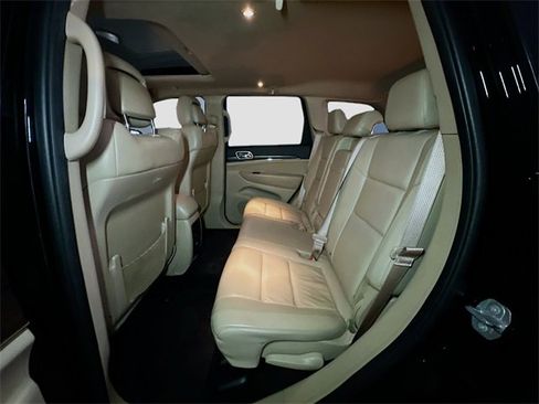 Used 2017 Jeep Grand Cherokee Limited image 33