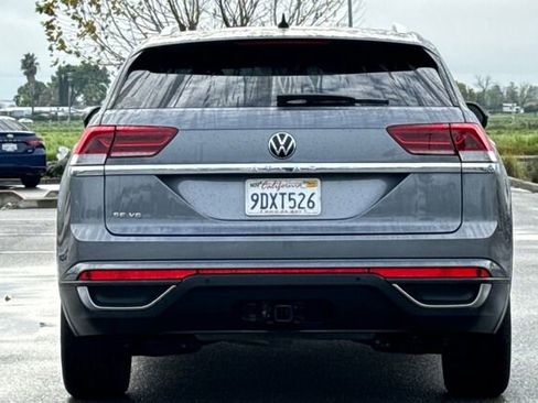 Certified 2023 Volkswagen Atlas Cross Sport SE w/ Panoramic Sunroof Package image 5