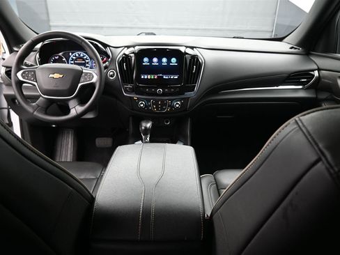 Used 2022 Chevrolet Traverse Premier w/ LPO, Floor Liner Package FWD image 13
