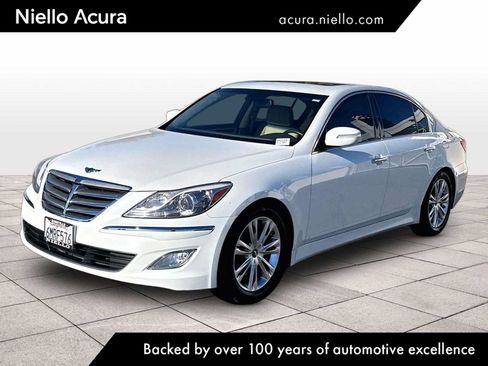Used 2012 Hyundai Genesis 3.8 w/ Premium Pkg RWD image 1