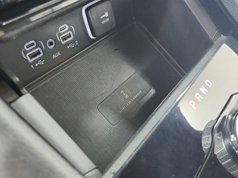 Used 2023 Jeep Grand Cherokee L Laredo RWD image 35