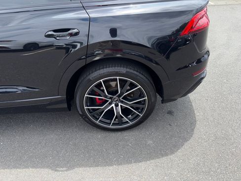 Used 2021 Audi Q8 Prestige AWD/4WD image 22