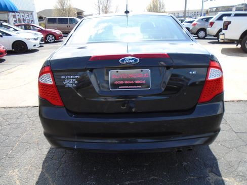 Used 2012 Ford Fusion SE FWD image 3