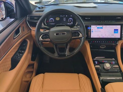 New 2026 Jeep Grand Cherokee L Summit AWD/4WD image 16