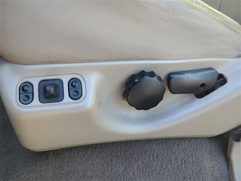 Used 2000 Ford Excursion Limited image 23