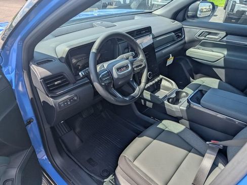 New 2027 GMC Terrain AT4 w/ Convenience Package III AWD/4WD image 12