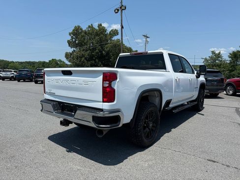 Used 2025 Chevrolet Silverado 2500 LT w/ Convenience Package AWD/4WD image 6