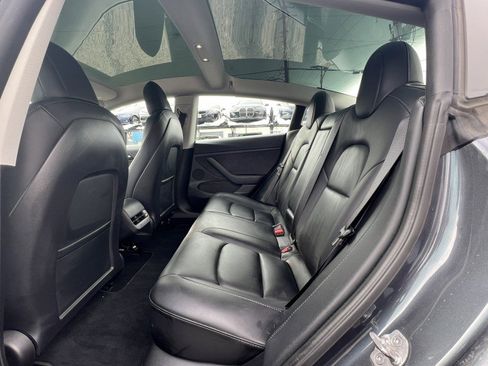Used 2022 Tesla Model 3 Performance image 33