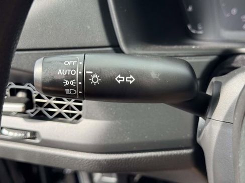 Certified 2023 Honda Accord EX image 22