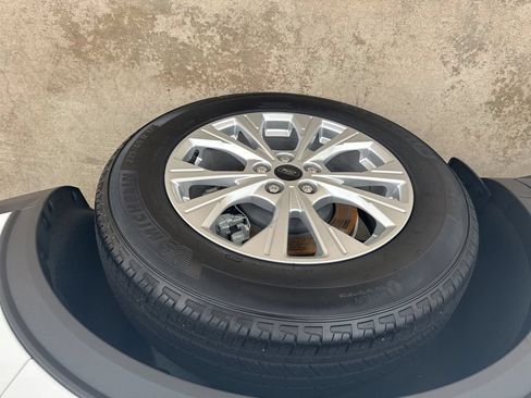 Certified 2023 Ford Escape Active FWD image 18