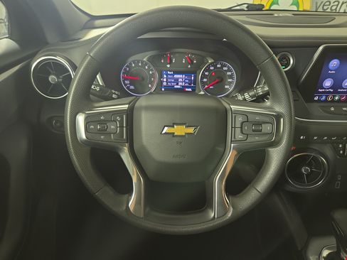 Used 2022 Chevrolet Blazer LT FWD image 14