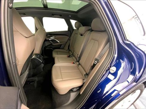 Certified 2025 Audi Q5 Prestige AWD/4WD image 23