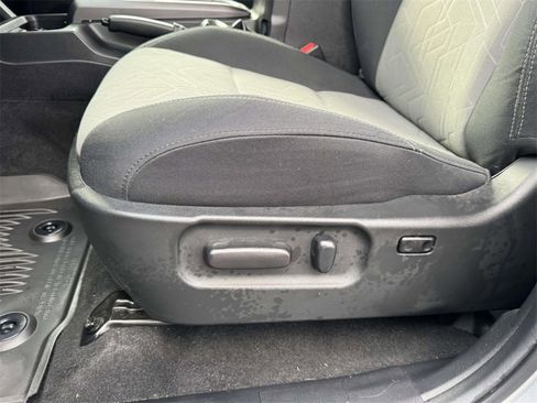 Used 2023 Toyota Tacoma TRD Off-Road image 19