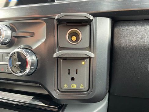 New 2025 Ford F350 Lariat w/ Lariat Ultimate Package image 38