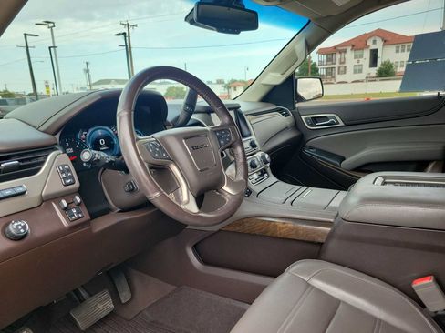 Used 2019 GMC Yukon Denali w/ Denali Ultimate Package RWD image 10