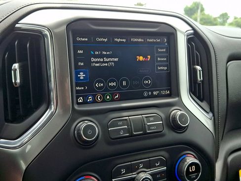 Certified 2021 Chevrolet Silverado 2500 LTZ w/ LTZ Premium Package AWD/4WD image 16