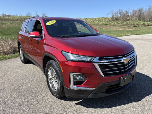 Used 2023 Chevrolet Traverse LT AWD/4WD image 7