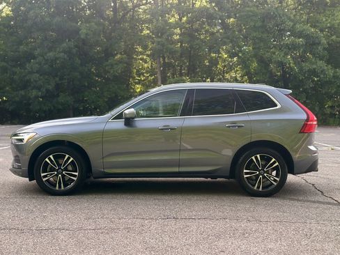 Used 2021 Volvo XC60 T5 Momentum w/ Premium Package AWD/4WD image 5