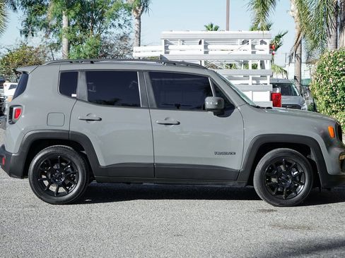 Used 2020 Jeep Renegade Altitude image 10