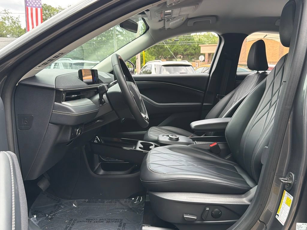 Used 2023 Ford Mustang Mach-E Select RWD image 25