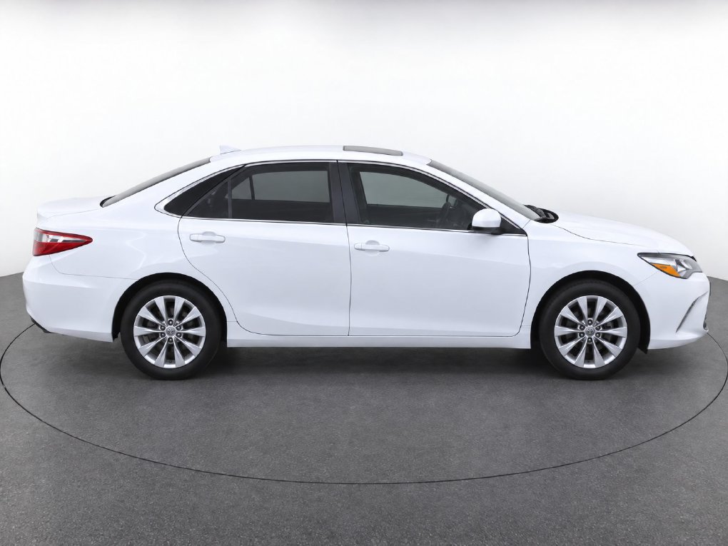 Used 2017 Toyota Camry LE w/ Moonroof Package FWD image 11