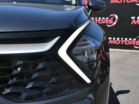 Used 2023 Kia Sportage EX FWD image 11