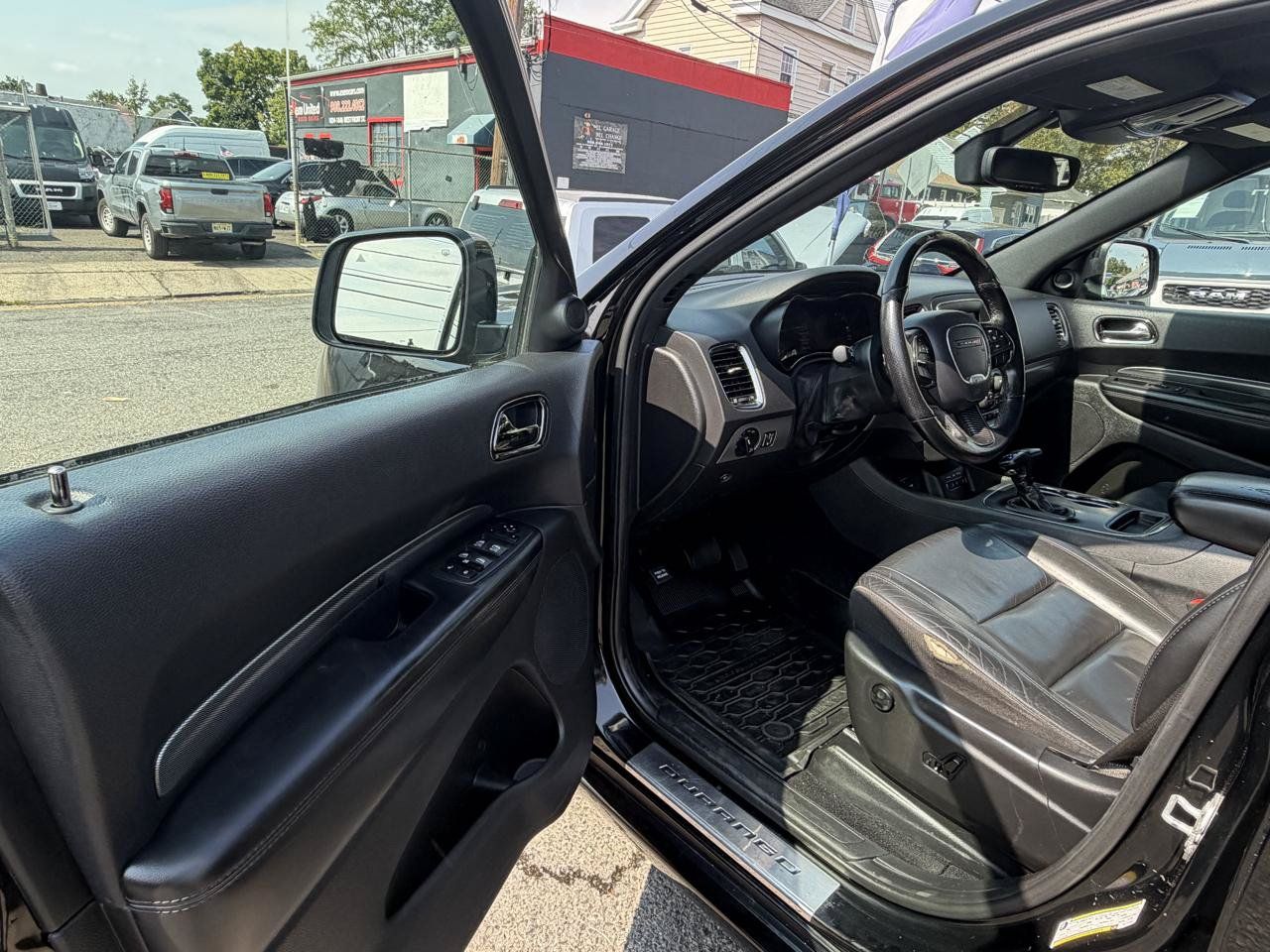 Used 2019 Dodge Durango GT w/ Blacktop Package AWD/4WD image 18