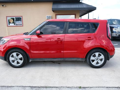 Used 2019 Kia Soul FWD image 8