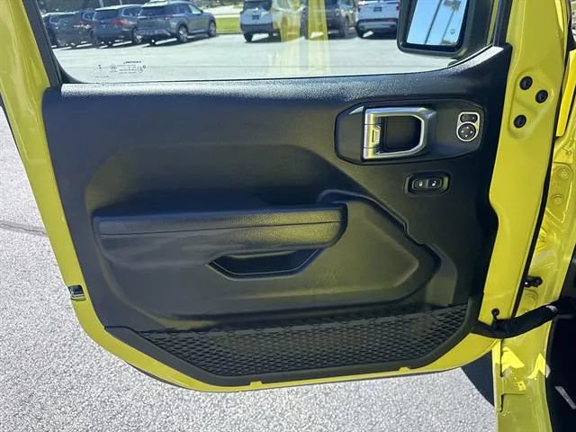 Used 2024 Jeep Wrangler Unlimited Sport AWD/4WD image 8
