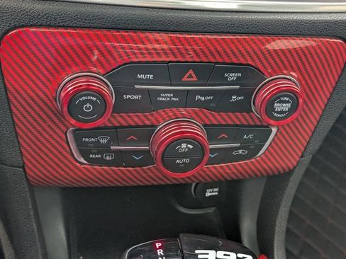 Used 2017 Dodge Charger R/T Scat Pack w/ Driver Confidence Group RWD image 23
