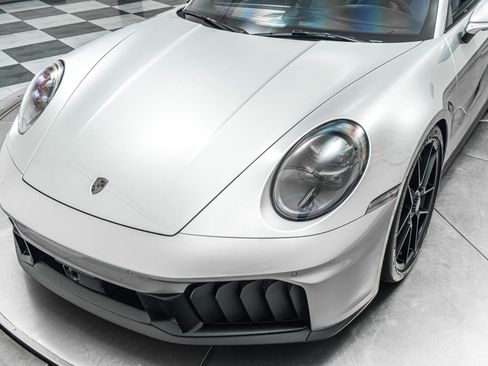 Used 2025 Porsche 911 Targa 4 GTS w/ Premium Package AWD/4WD image 34