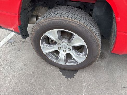 Used 2024 RAM 1500 Laramie image 21