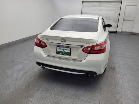 Used 2016 Nissan Altima 2.5 SR FWD image 7