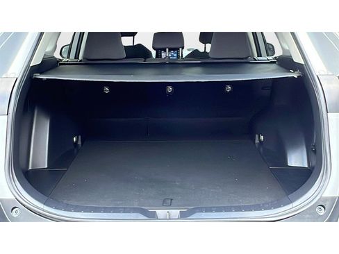 Certified 2021 Toyota RAV4 XLE w/ Convenience Package FWD image 12