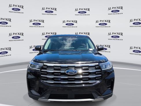 New 2026 Ford Explorer Active RWD image 9