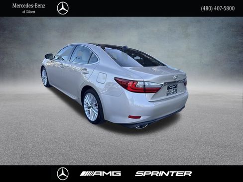 Used 2018 Lexus ES 350 w/ Luxury Package w/Wood Trim FWD image 3