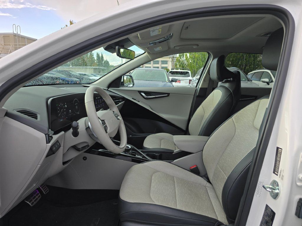 Certified 2023 Kia Niro Wave w/ Wave Preserve Package FWD image 22