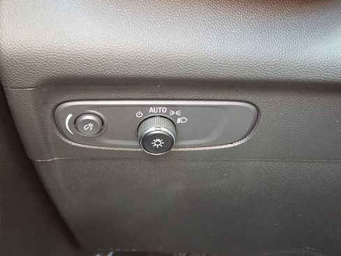 Used 2023 Buick Envision Essence w/ Sport Touring Package image 26