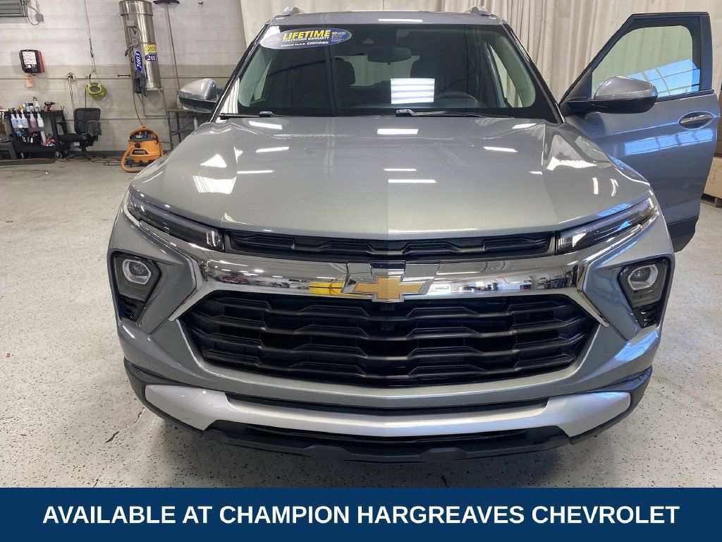 Used 2026 Chevrolet TrailBlazer LT AWD/4WD image 39