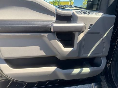 Used 2019 Ford F150 XLT w/ Trailer Tow Package AWD/4WD image 9