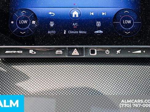 Used 2025 Mercedes-Benz GLC 43 AMG 4MATIC image 40