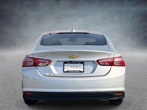 Used 2022 Chevrolet Malibu LT image 3